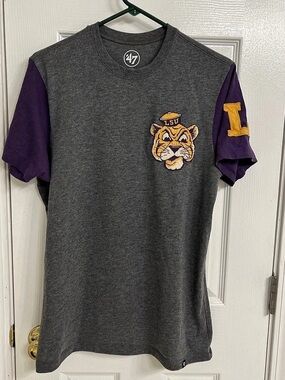47 LSU Tigers graphic tee Gray & Purple Like New